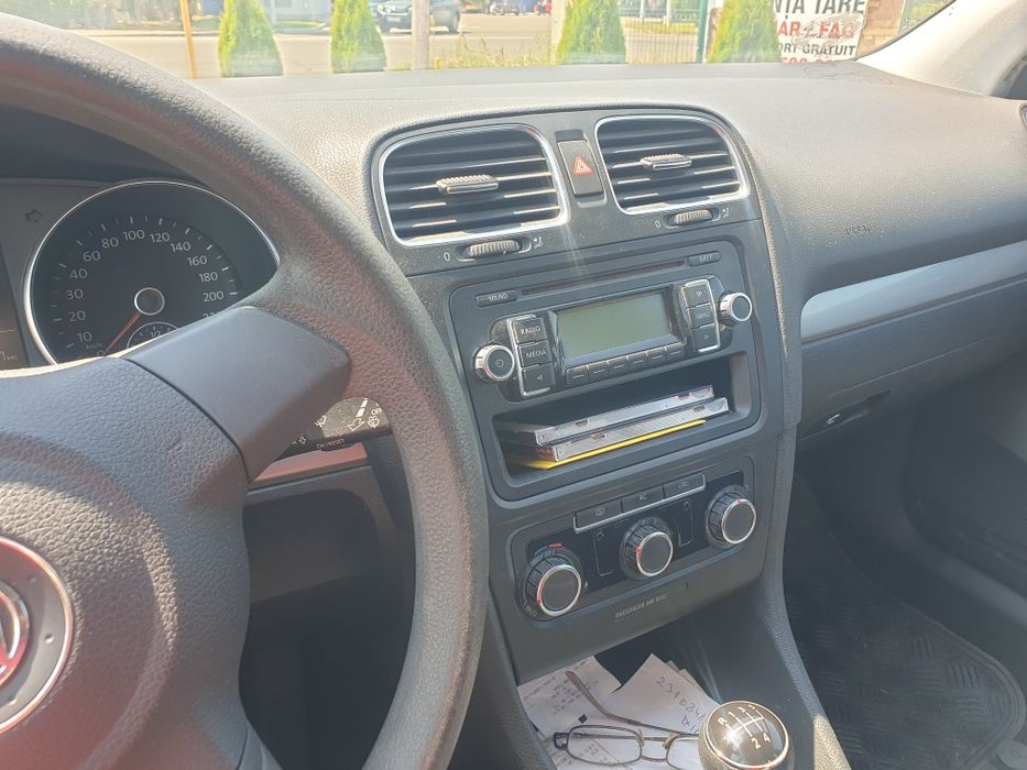 Vând  Volkswagen Golf 6, an 2009