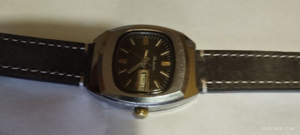 Руски часовник "Ракета"