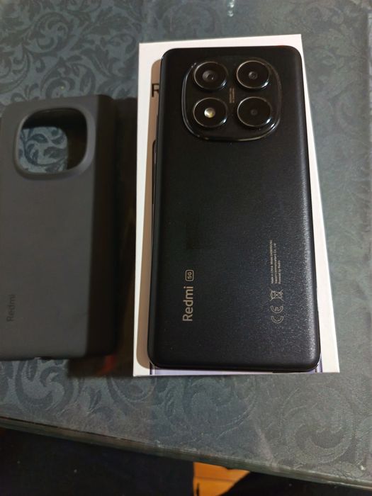 Vând Redmi Note 14 Pro 5g.