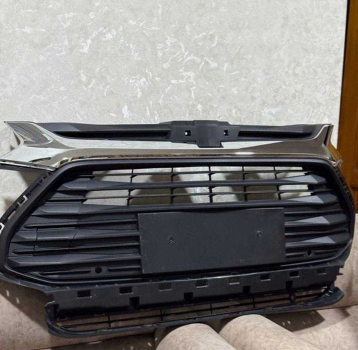 Tracker 2 облицовка олди ва орка юбка сотилади.