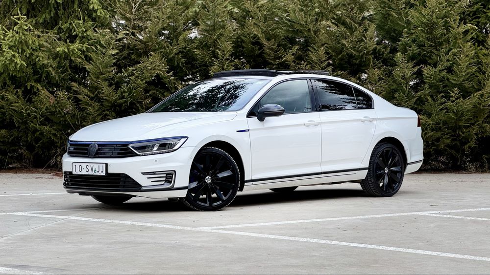 Volkswagen Passat//B8//GTE//AN 2016//Plug-in Hybrid PANORAMIC