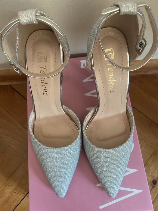 Дамски официални токчета