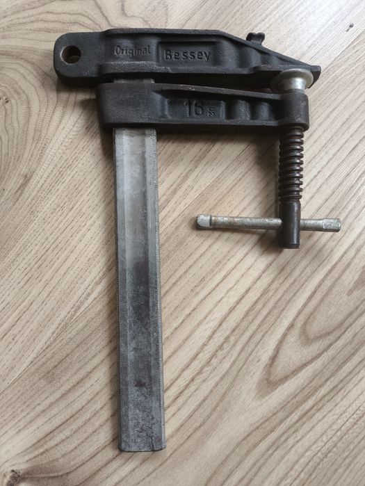 Стяга Bessey 16 original маса за електрожен