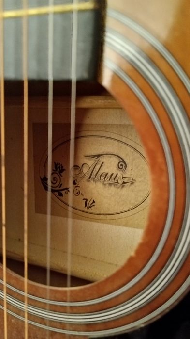 Акустическая гитара 6 струн