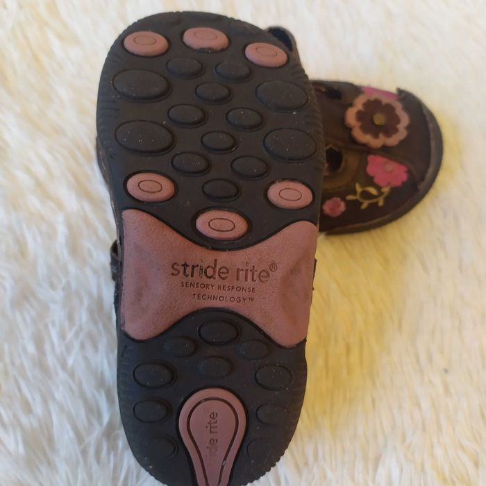 Туфли сандали  коженные на девочку. *о682