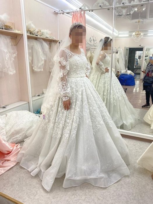 Продам свадебная платья