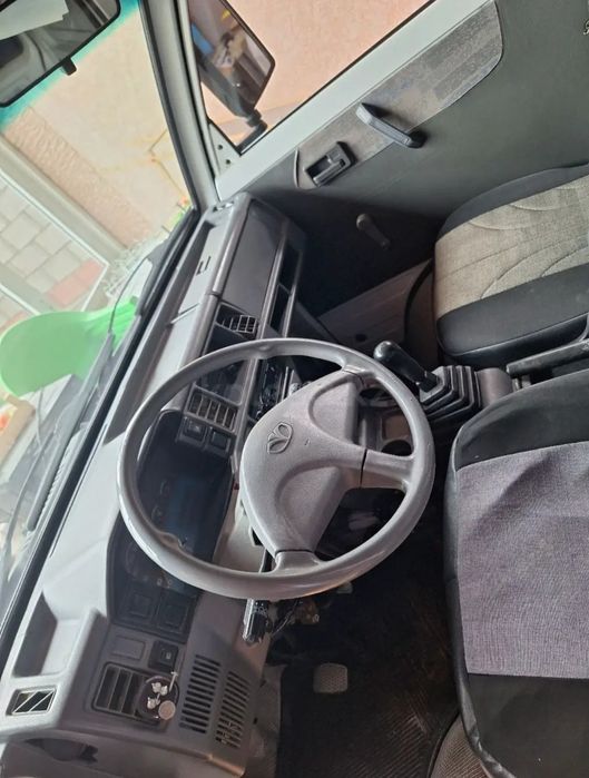 Машина Шевролет Дамас