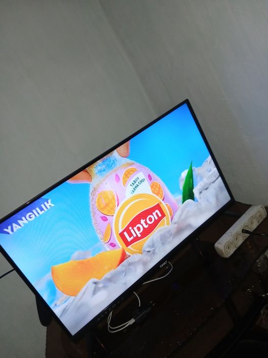 QLT 32 Smart tv.  4oy ishlatilgan. Karobka va 3yil kafolat qogozi ham