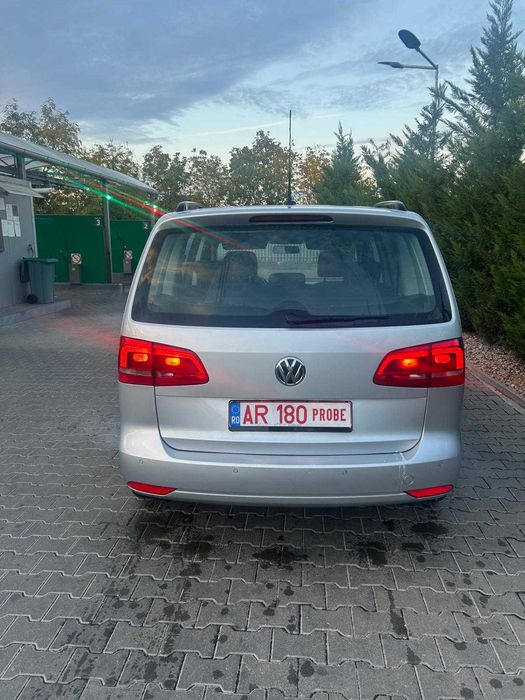 VOLKSWAGEN Touran 2013 — imagine 4