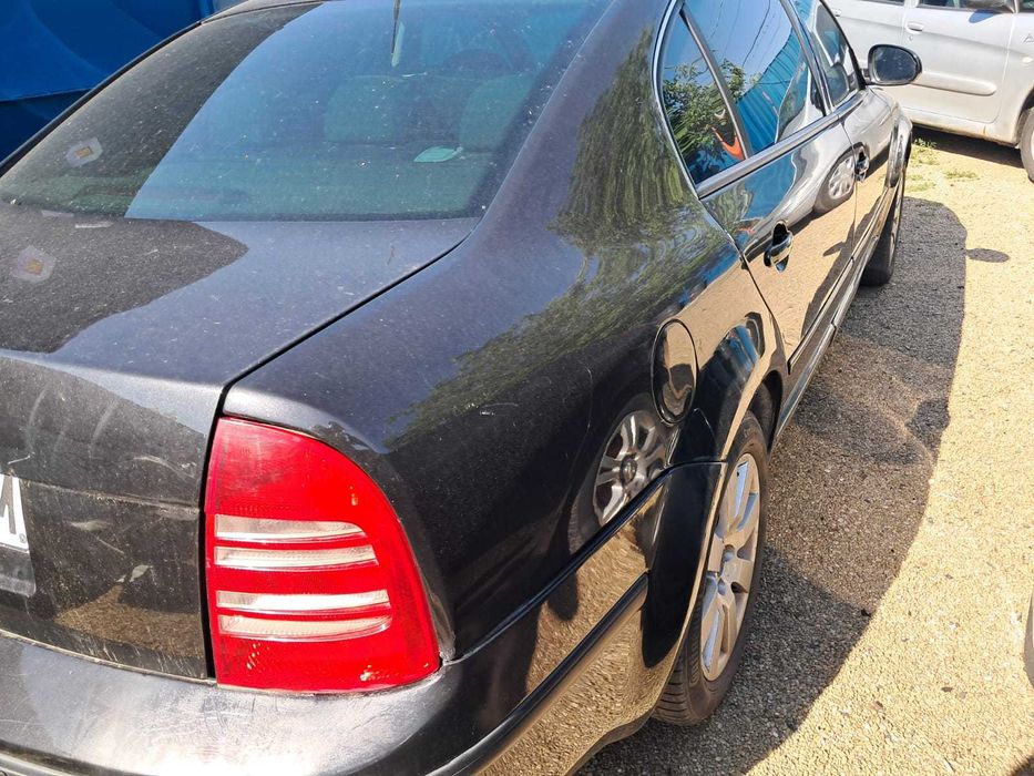 Skoda Superb 1 Vw Passat B5.5, luneta originala din dezmembrari