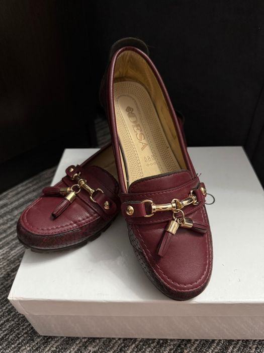 Продам лоферы из натуральной кожи