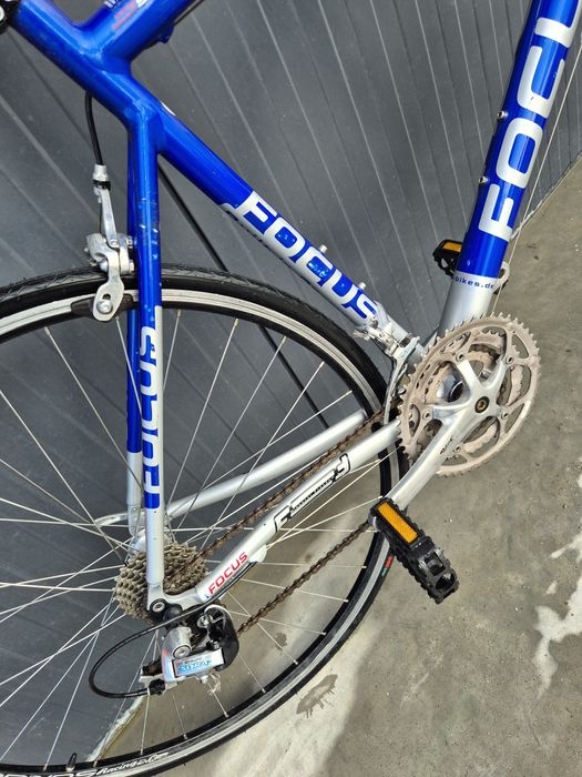 Bicicleta semicursiera focus summit