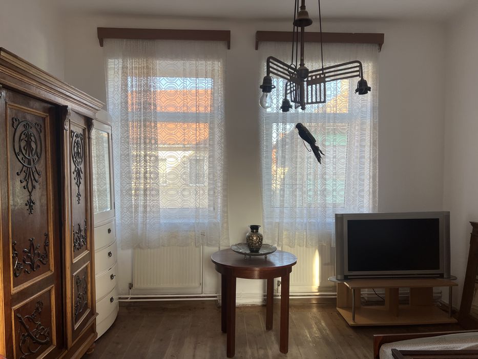 Casă de vânzare in centrul Ocnei Sibiului - langa strand