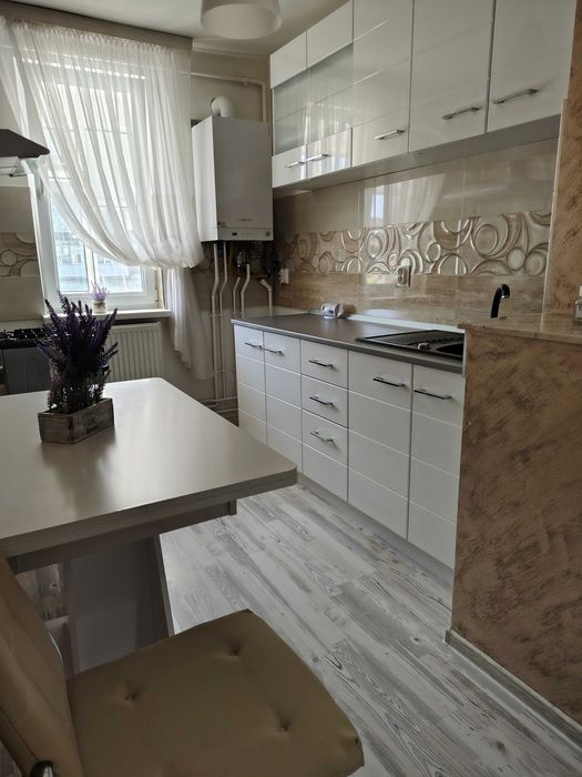 Apartament de închiriat