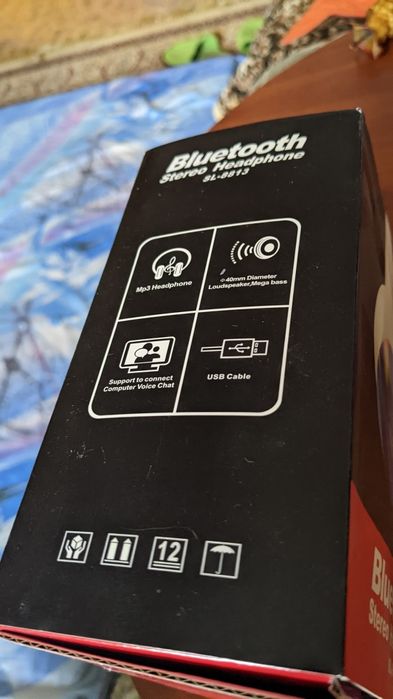 Продам новые bluetooth наушники