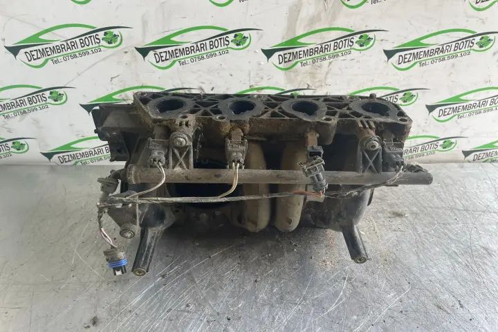Rampa injectoare Dacia Sandero 2009 1.4 (75 hp)