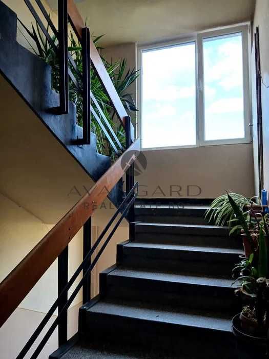 оф.24258 Четиристаен обзаведен/ Камела