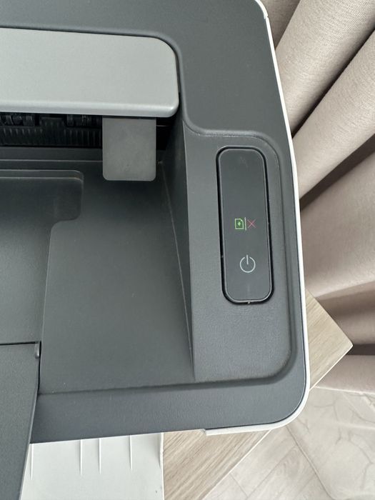 Принтер hp 107a в отличном состоянии