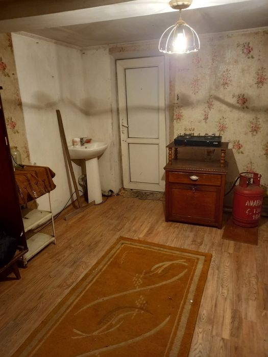 Сдам  комнату  РН  ЦГБ  ХОД  ОДЕЛНО  ЧАСНОМ