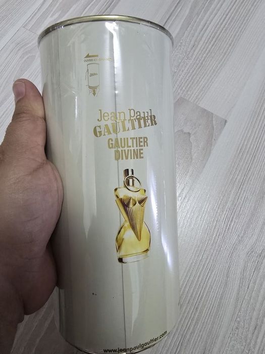 Apa de parfum Jean Paul Gaultier Divine, 100 ml, nou, sigilat