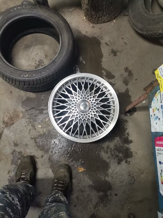 Продавам джанти 4 100 15 с хубави гуми 195 50 15