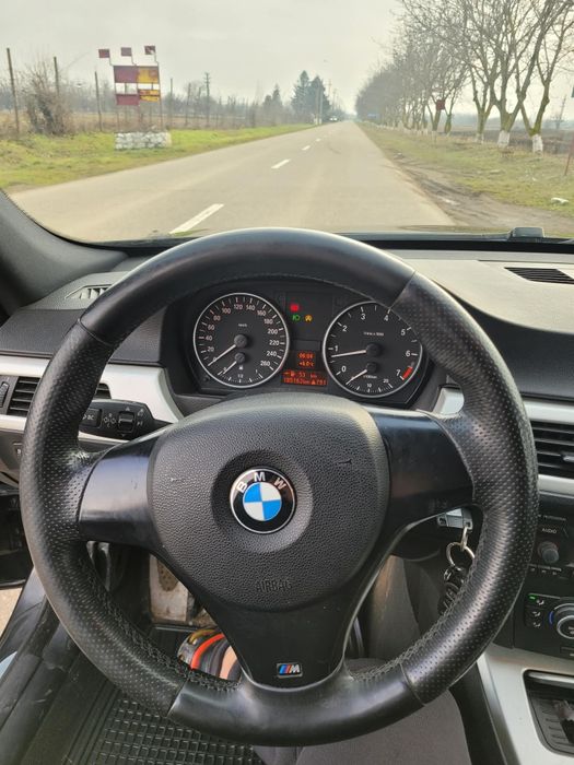 Bmw e90 320i 150cp