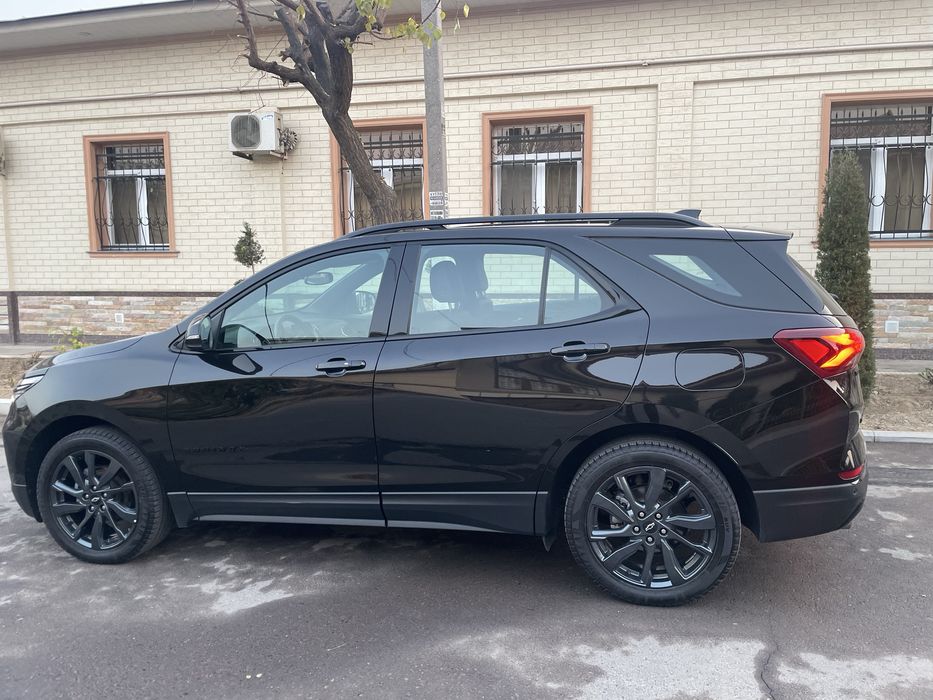 Equinox 2022/2023 qora