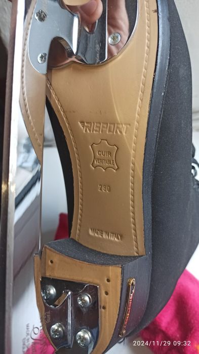 Продам коньки профессиональные Risport RF3, лезвия Wilson