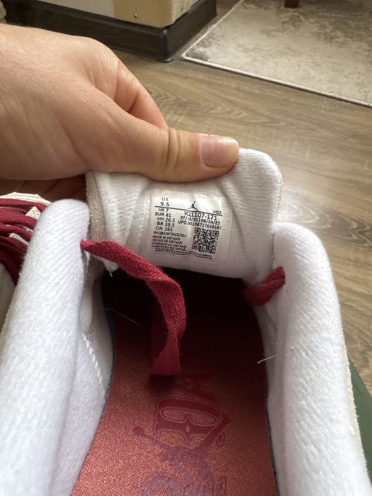 Продам кроссовки Nike оригинал