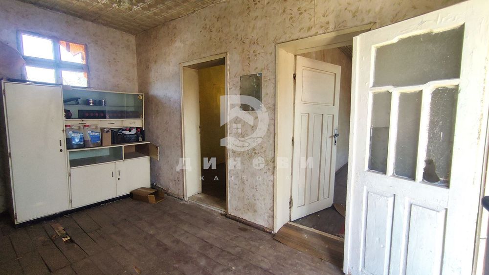 Къща в Стара Загора, област-с.Тракия площ 115 цена 43500