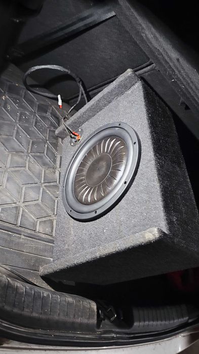 Субуфер за автомобил 12 инча слим