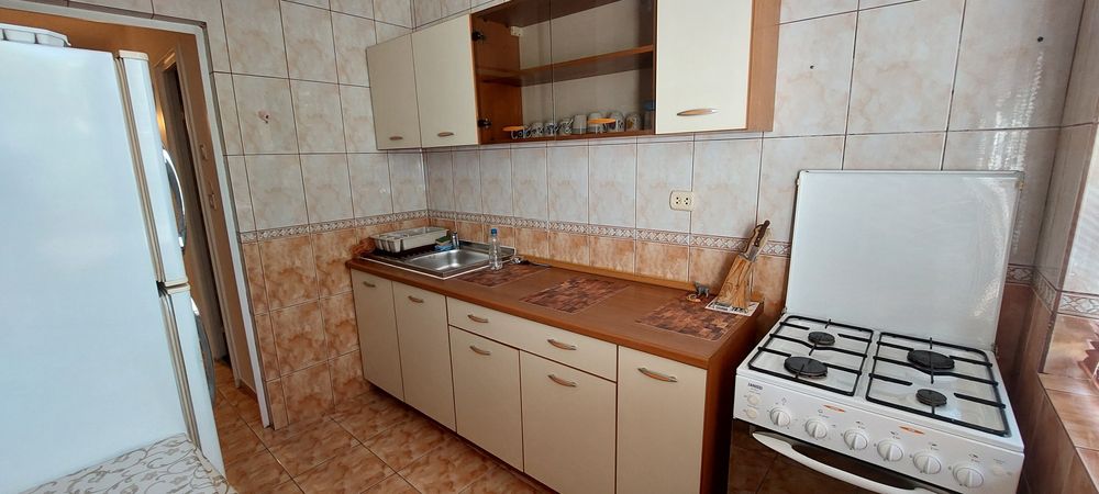Închiriez apartament 2 camere