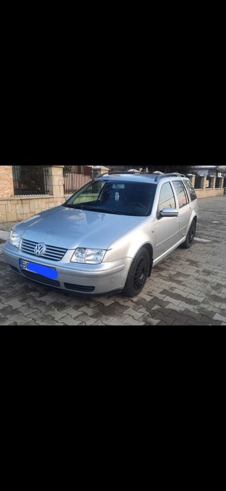 Vand Bora in stare buna