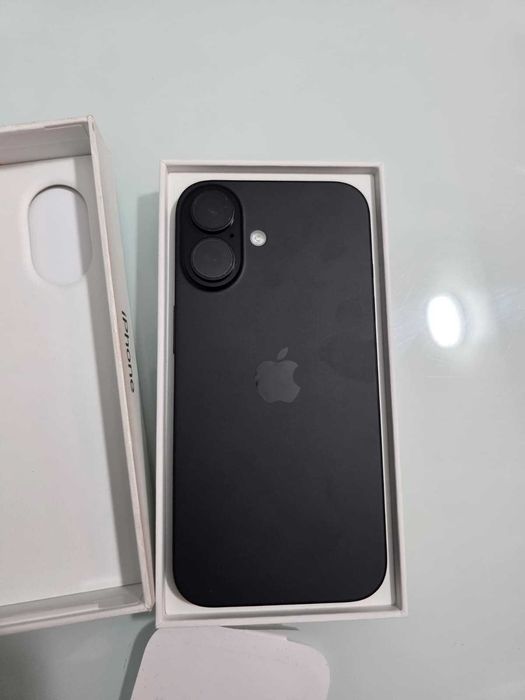 iPhone 16 Black 128 GB