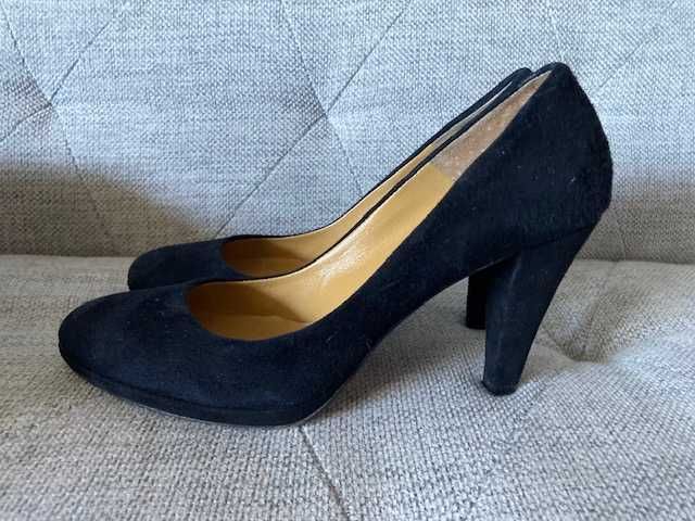 Stilletos din piele întoarsă, negri