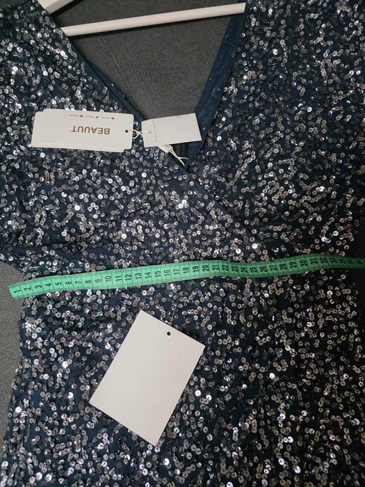 Rochie lunga eleganta. Noua, cu eticheta