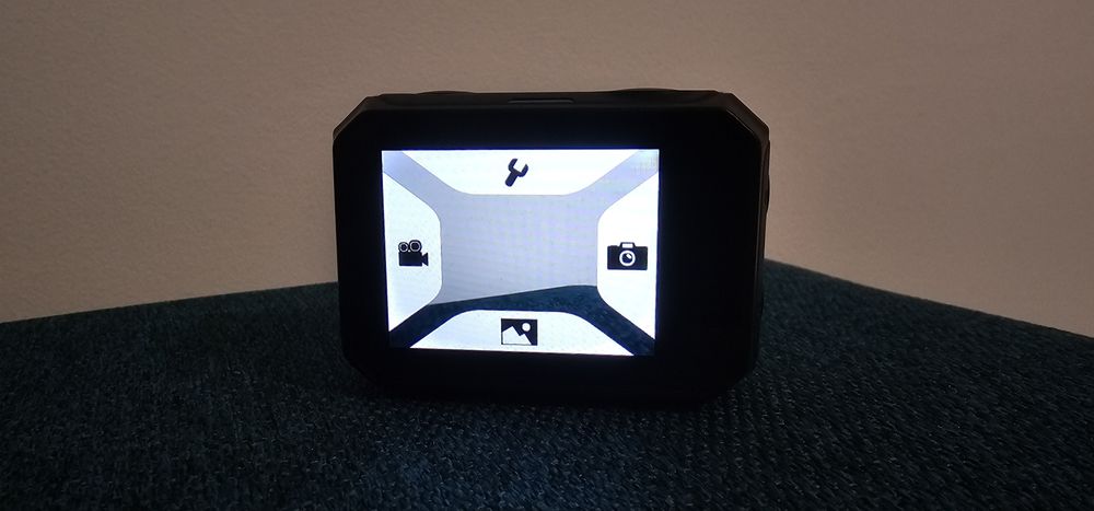 Camera de actiune Decathlon G-Eye 900 cu accesorii