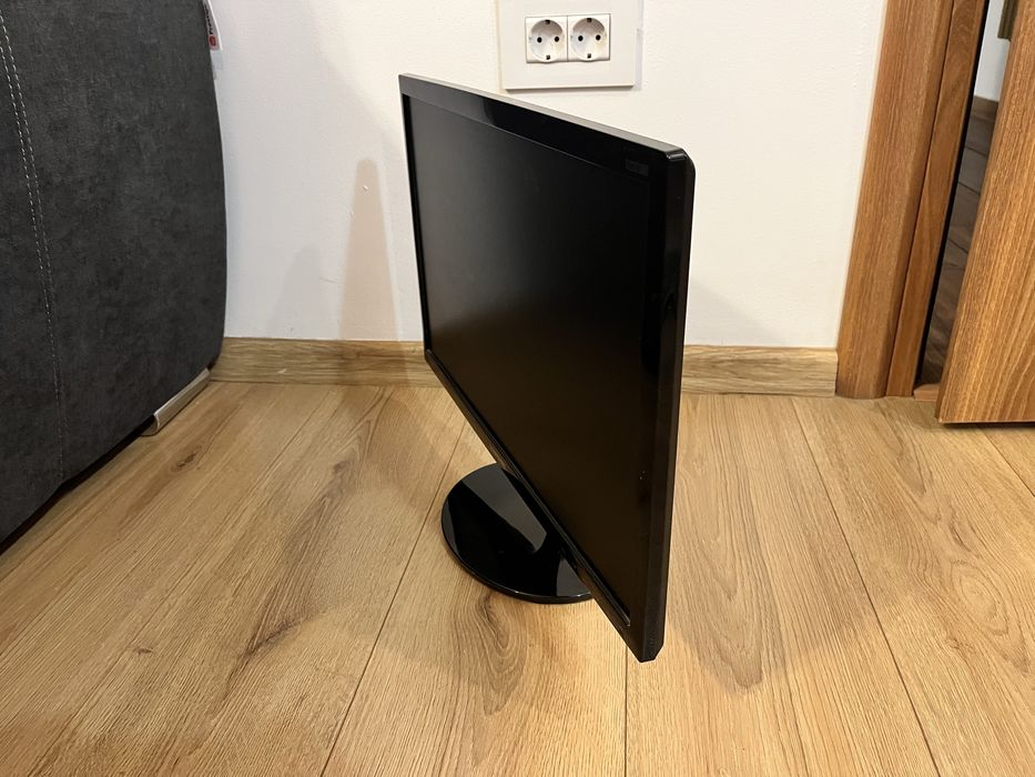 Monitor Samsung 22" SD300 LED Monitor, FHD, 60Hz Refresh Rate & 5ms