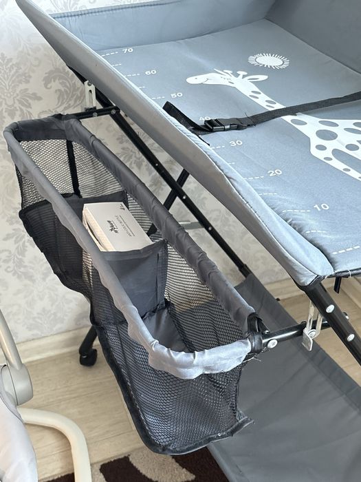 Продам пеленальный столик