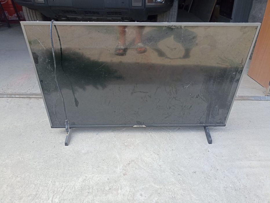 Телевизоры 3 шт по 2000 нерабочие