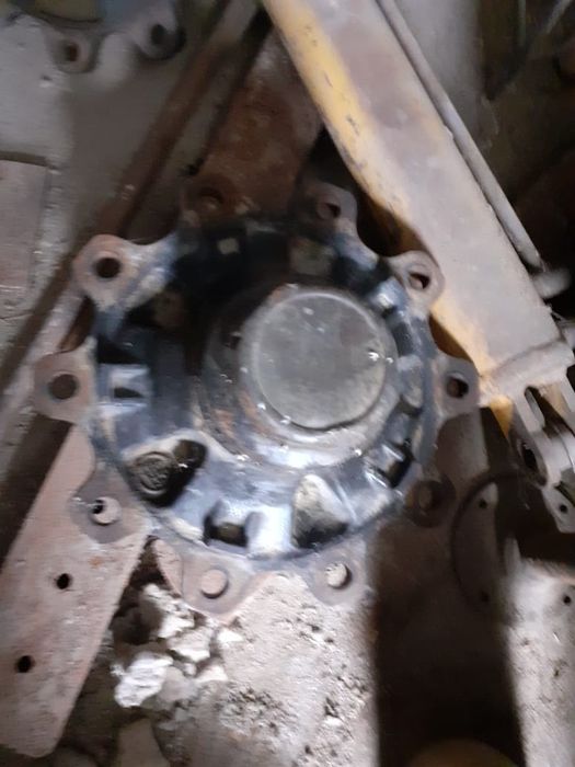 Продам ступицу на полуприцеп фуры.