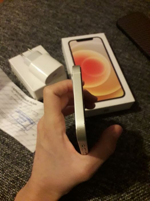 iPhone 12, память 128 гб