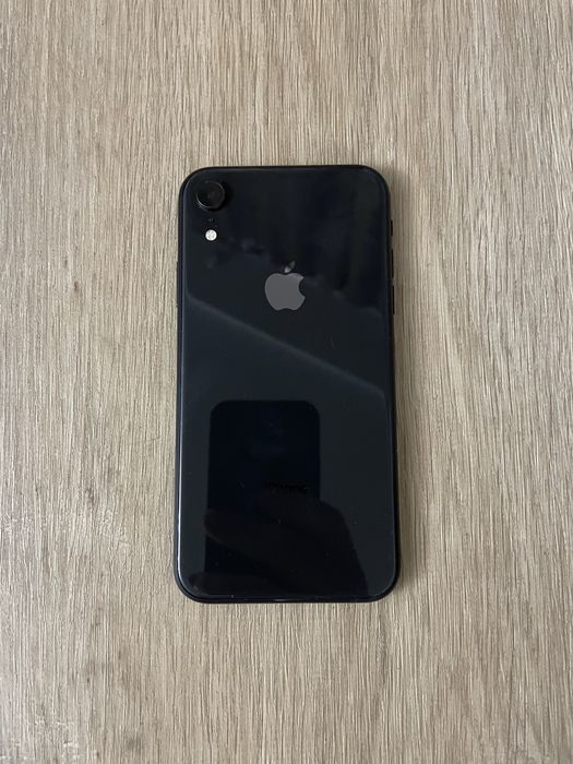 Продам iPhone XR 64GB айфон