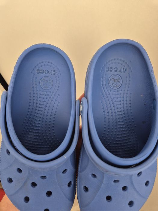 Papuci crocs mar j1 si cizme crocs mar c13