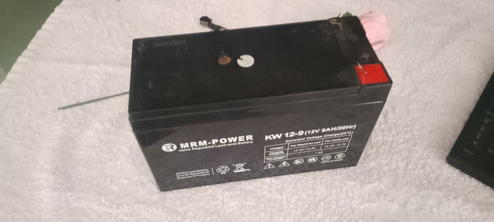 Продам аккумулятор на 12 в