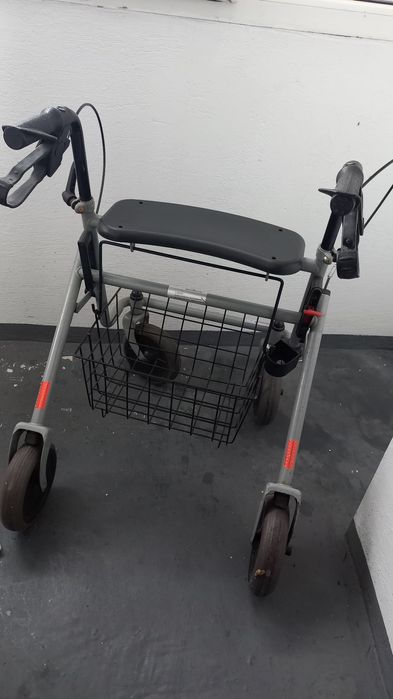 Rolator/cadru de mers 4 roti, șezut și cos, pliabil