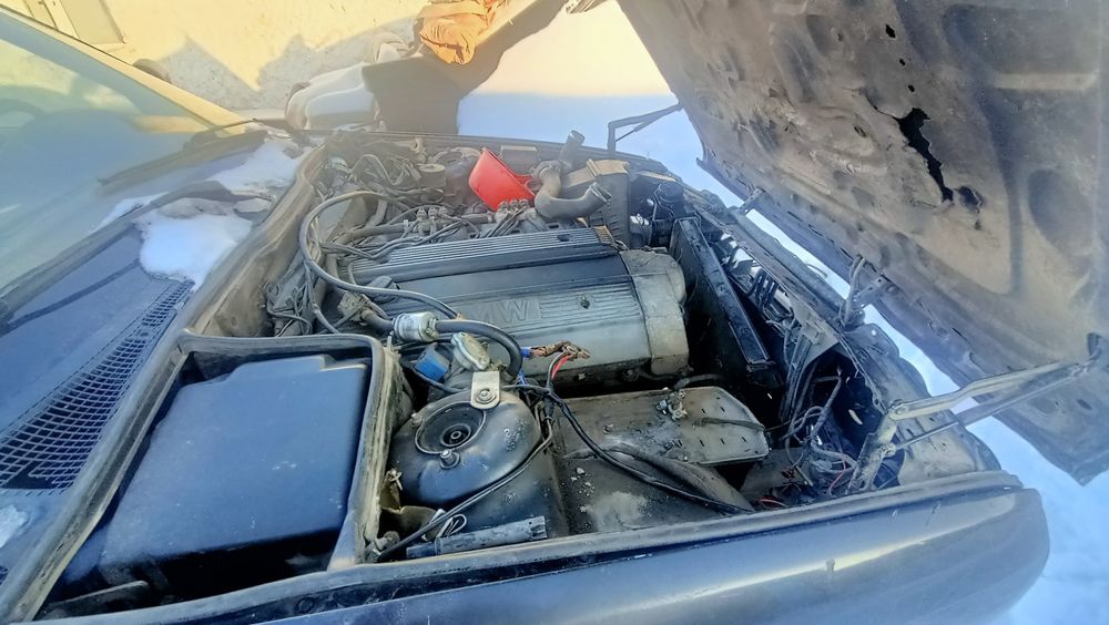 Запчасти на БМВ Е34 двигатель М50, М30, 520