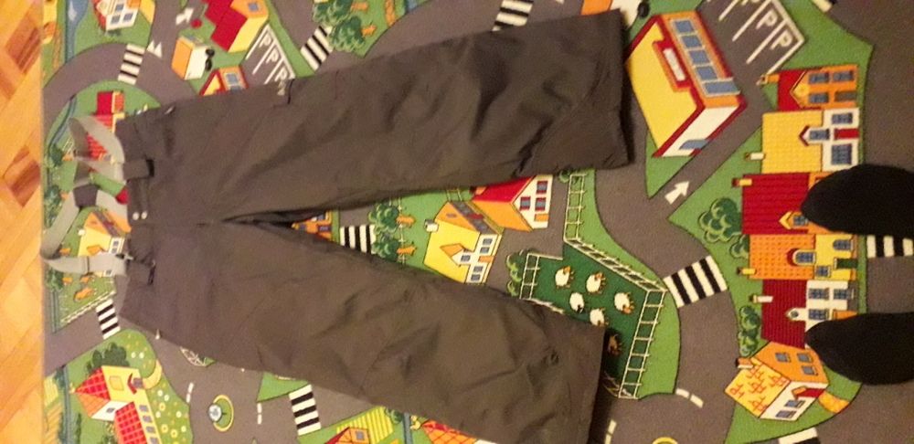Vând pantaloni de ski barbati