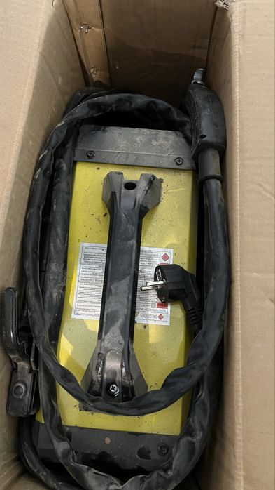 Инверторен телоподаващ заваръчен апарат с възможност за СО