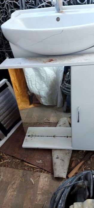 Мойку с зеркалом